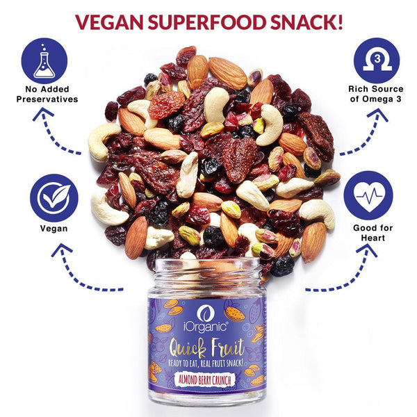 Vegan Superfood Snack iOrganic Almond Berry Crunch, loaded with omega-3 and heart-healthy ingredients, ideal as a pre-workout snack
