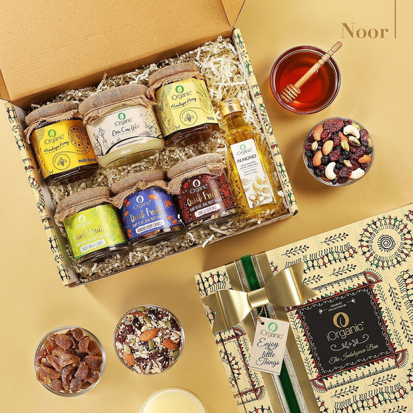 iorganic Noor Gift Box / Assortment of 7 Products / A2 Ghee, Virgin Oil, Honey & Healthy Snacks, diwali gifting, festive gifting, wedding gifting, corporate gifting